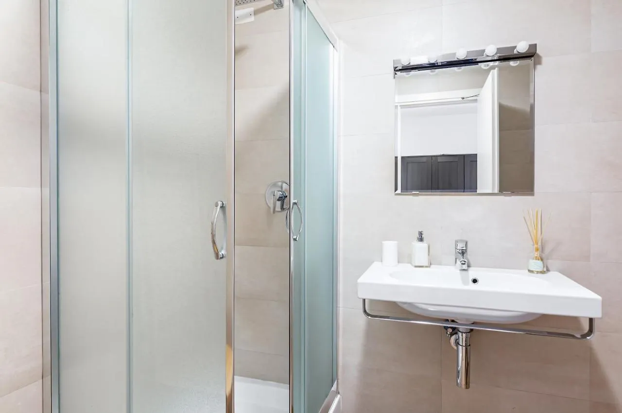 Florence Statuto Bright And Modern Apartment イタリア